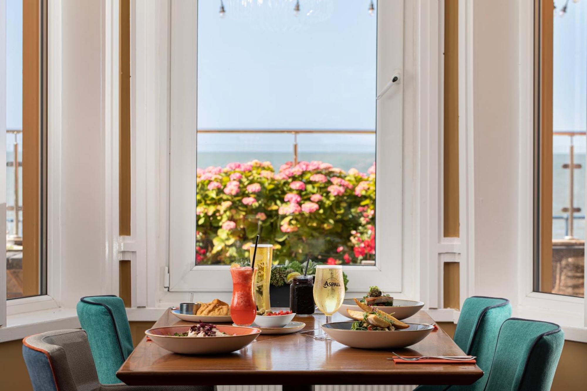 The Beaches Hotel And Spa Prestatyn Kültér fotó