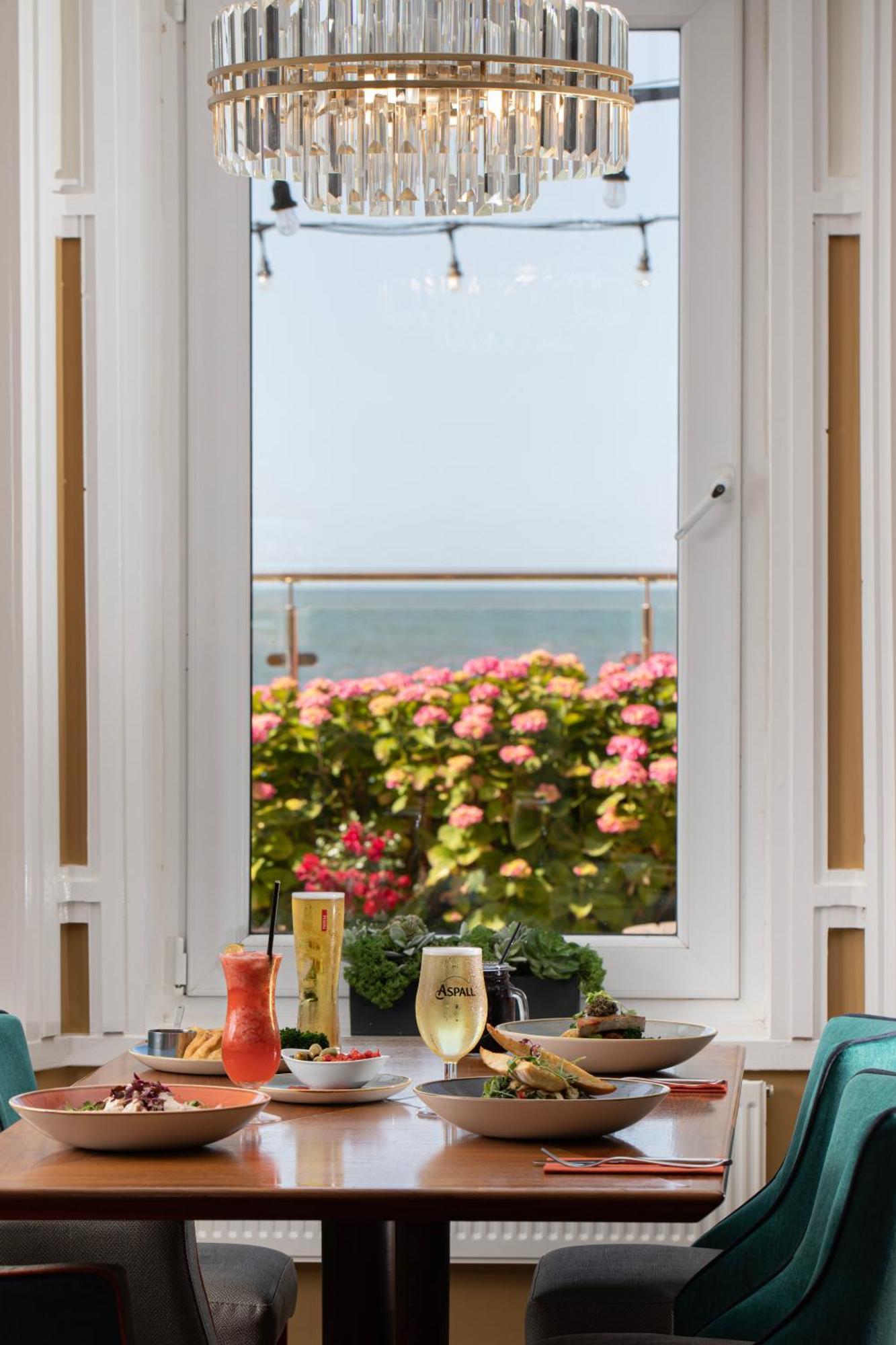 The Beaches Hotel And Spa Prestatyn Kültér fotó